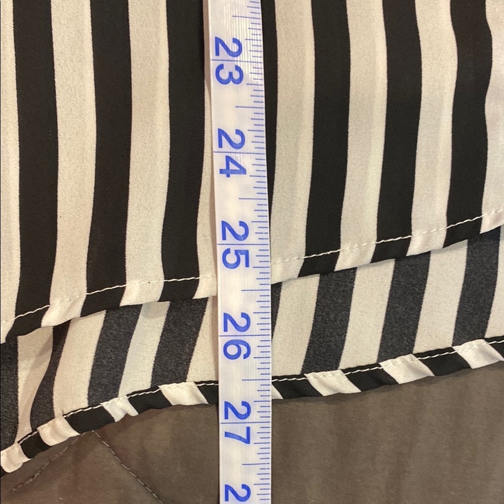 Torrid Black and White Striped Sleeveless Blouse - Picture 5 of 7